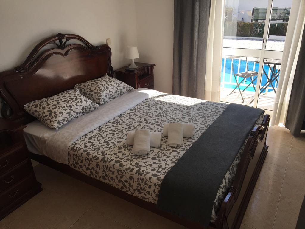 Maison d'hôtes Granada Holidays à São Martinho do Porto Extérieur photo