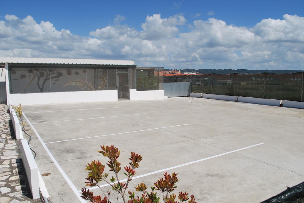 Maison d'hôtes Granada Holidays à São Martinho do Porto Chambre photo