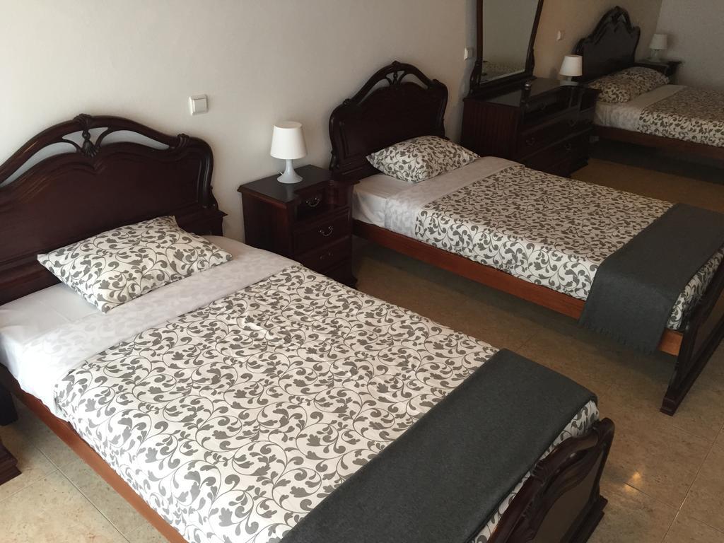 Maison d'hôtes Granada Holidays à São Martinho do Porto Extérieur photo