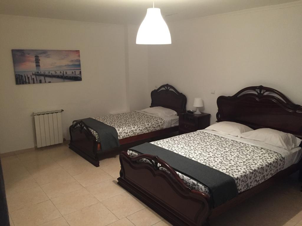 Maison d'hôtes Granada Holidays à São Martinho do Porto Extérieur photo